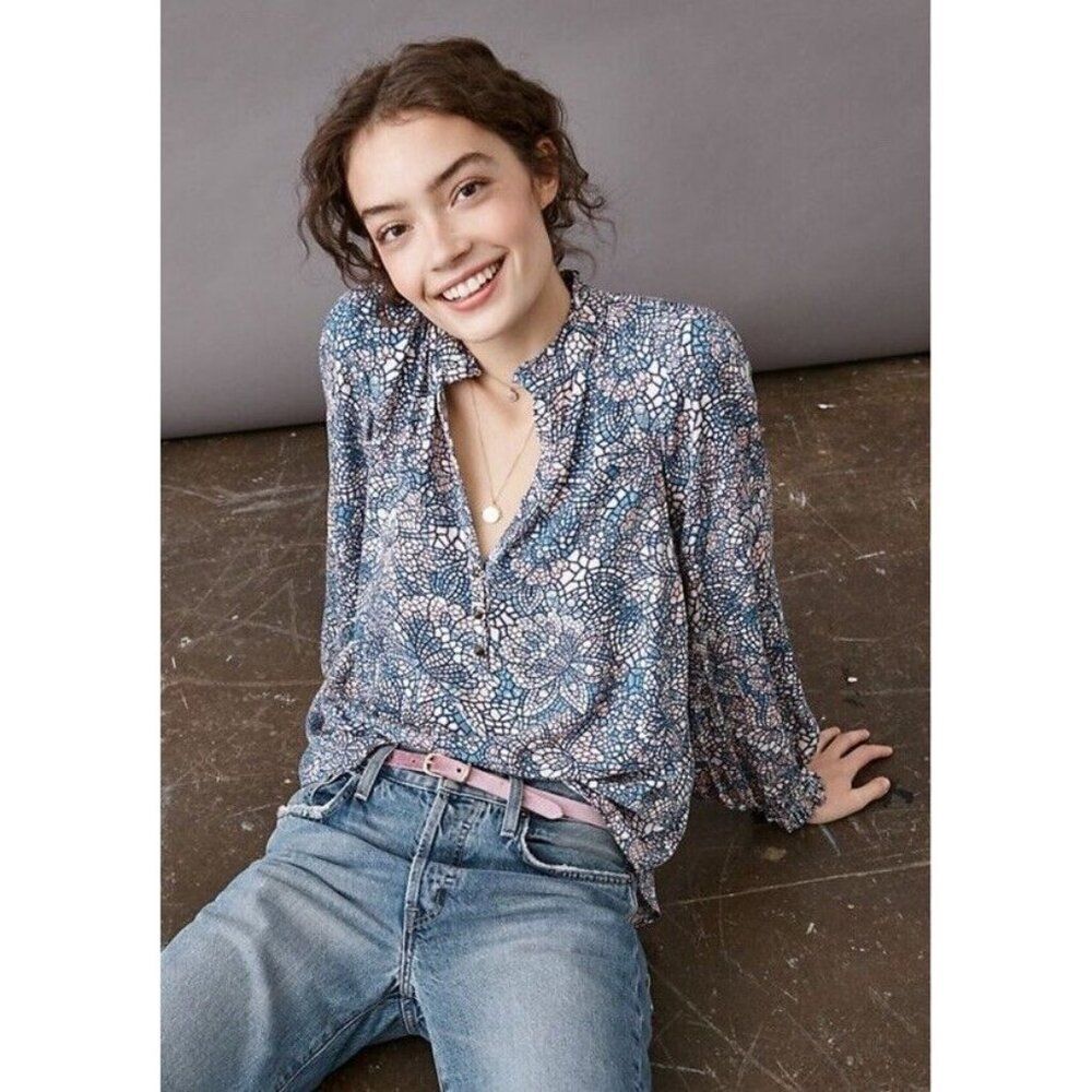 ANTHROPOLOGIE. Maeve. Stained Glass Print Colette Peasant Top Size M.